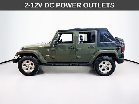 Used 2015 Jeep Wrangler Unlimited Sahara w/ Connectivity Group image 7