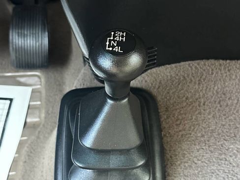 Used 2000 Ford F150 Lariat AWD/4WD image 12
