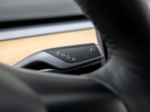 Used 2023 Tesla Model Y Long Range image 19