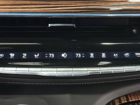 Used 2024 Cadillac Escalade ESV Luxury w/ LPO, Floor Liner Package AWD/4WD image 17