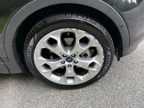 Used 2014 Ford Escape Titanium w/ Equipment Group 401A image 6