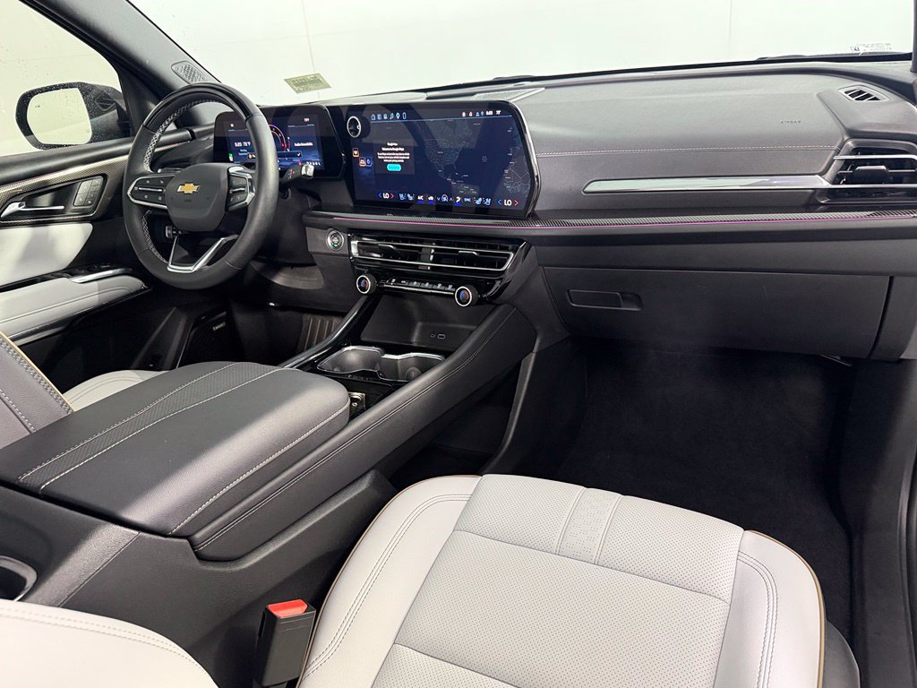 Used 2026 Chevrolet Traverse High Country w/ LPO, Floor Liner Package FWD image 14