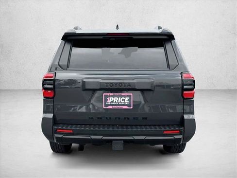 Certified 2025 Toyota 4Runner SR5 AWD/4WD image 6