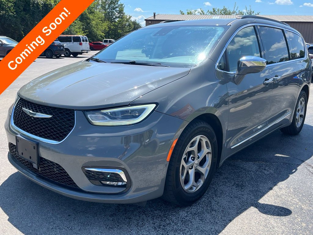Used 2022 Chrysler Pacifica Limited FWD image 5