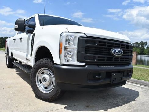 Used 2023 Ford F250 XL w/ XL Off-Road Package AWD/4WD image 1
