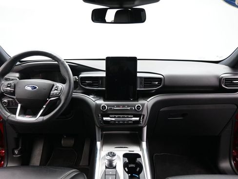 Used 2020 Ford Explorer ST w/ ST Street Pack image 17