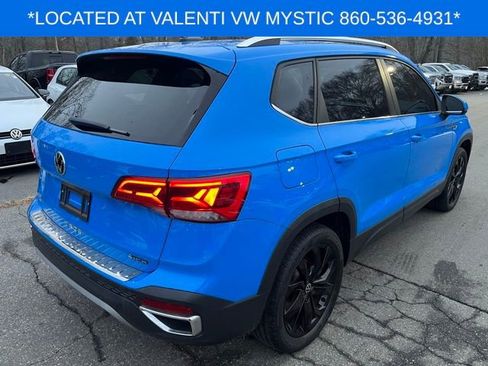 Certified 2023 Volkswagen Taos SE w/ Panoramic Sunroof Package image 6