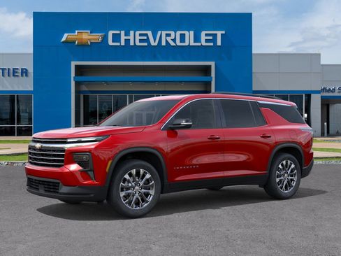 New 2026 Chevrolet Traverse LT w/ Sun and Wheel Package image 2