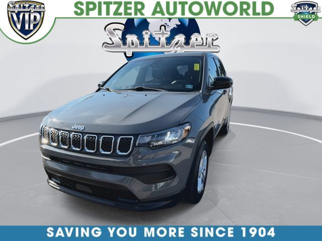 Used 2023 Jeep Compass Sport AWD/4WD image 4