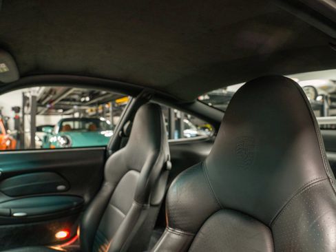 Used 2005 Porsche 911 GT3 image 17