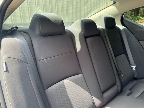 Used 2022 Nissan Altima 2.5 SV FWD image 31