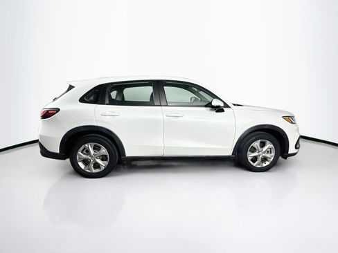 Certified 2024 Honda HR-V LX image 2