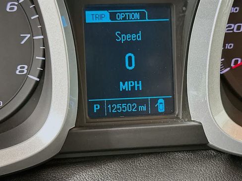 Used 2017 Chevrolet Equinox Premier w/ Enhanced Convenience Package FWD image 18