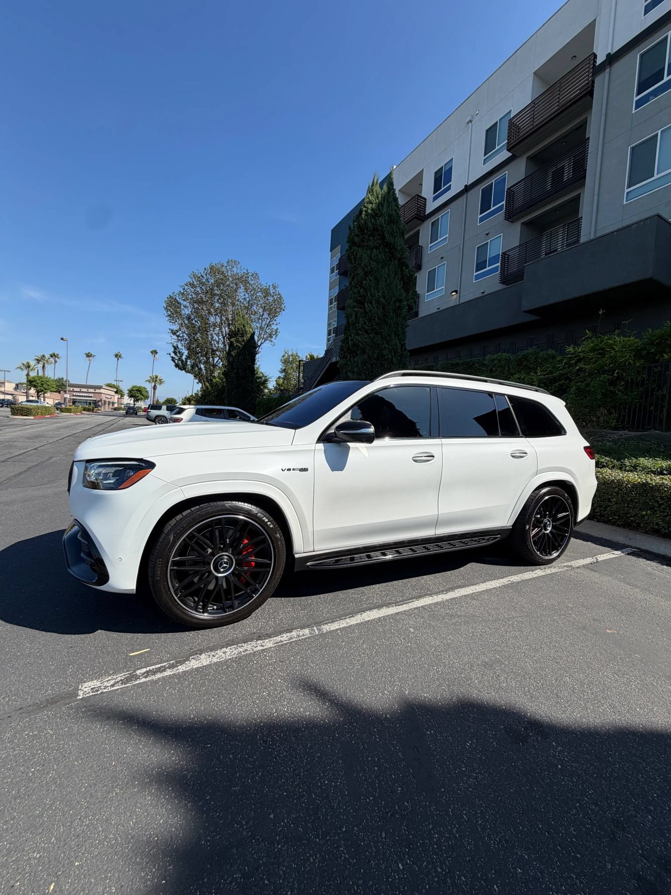 Used 2024 Mercedes-Benz GLS 63 AMG 4MATIC image 2