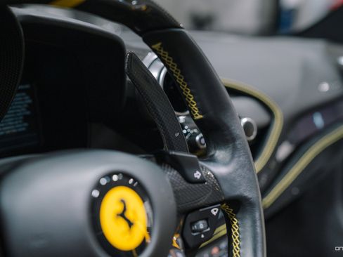 Used 2022 Ferrari F8 Tributo RWD image 38