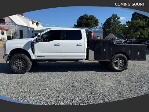 Used 2023 Ford F350 Lariat AWD/4WD image 2