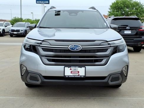 Certified 2025 Subaru Forester Limited w/ Popular Package #1 AWD/4WD image 2