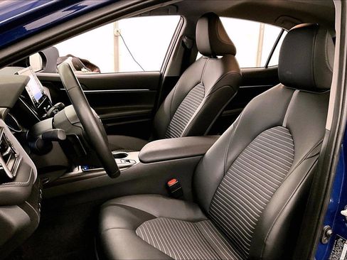 Used 2023 Toyota Camry SE image 24