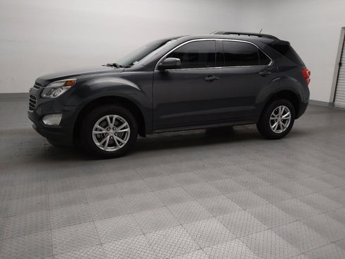 Used 2017 Chevrolet Equinox LT w/ Convenience Package image 2