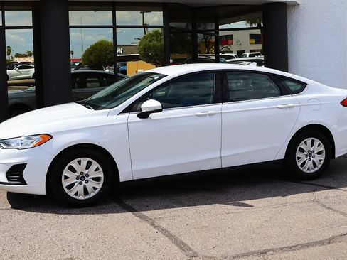 Used 2020 Ford Fusion S FWD image 7
