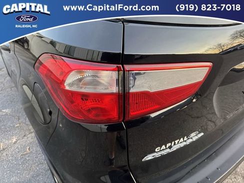 Used 2020 Ford EcoSport SE w/ SE Convenience Package image 15