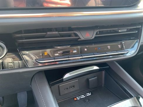 New 2026 Buick Envision Avenir image 24