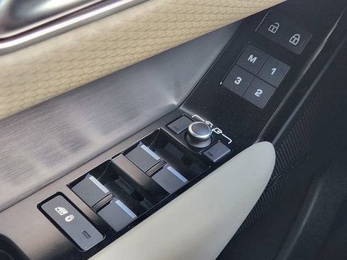 Used 2023 Land Rover Range Rover Velar R-Dynamic S AWD/4WD image 22