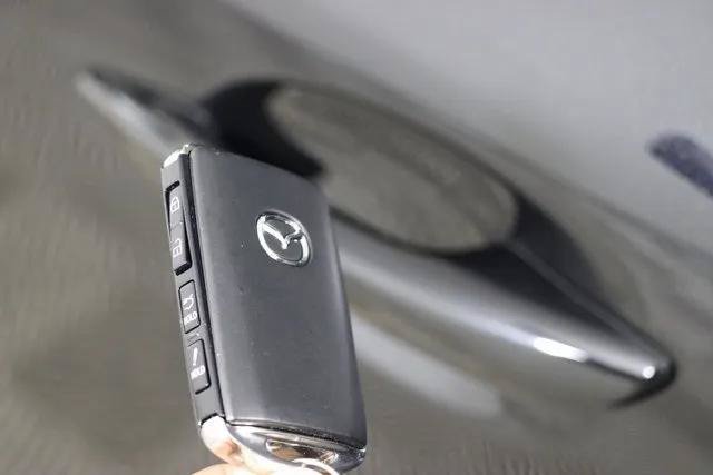 Used 2025 MAZDA MAZDA3 2.5 Turbo Sedan w/Premium Plus AWD/4WD image 24
