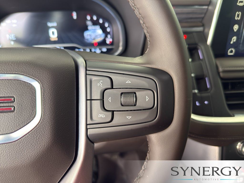 Used 2023 GMC Yukon SLT w/ SLT Premium Package RWD image 19
