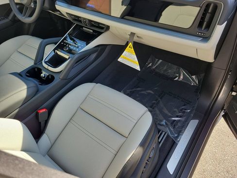 New 2026 Porsche Cayenne S AWD/4WD image 19