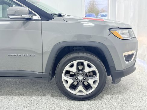 Used 2019 Jeep Compass Limited w/ Safety & Security Group image 28