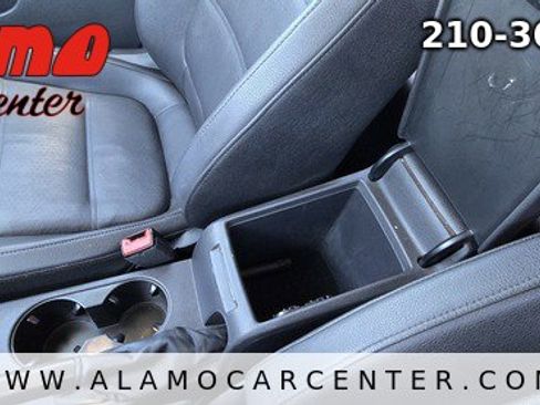 Used 2011 Volkswagen Jetta SE image 36