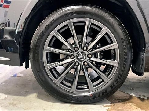 Used 2025 Lexus LX 600 F Sport w/ Accessory Package (Z1) AWD/4WD image 34