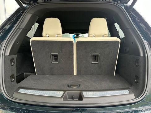 Certified 2024 Cadillac XT6 Sport w/ Technology Package image 14