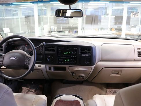 Used 2005 Ford Excursion Limited image 20