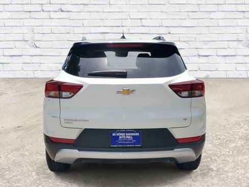 Certified 2023 Chevrolet TrailBlazer LT w/ Convenience Package AWD/4WD image 2