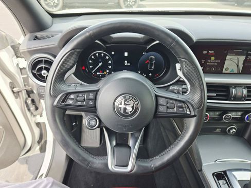 Used 2024 Alfa Romeo Stelvio Veloce AWD/4WD image 21