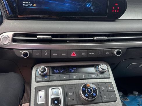 Used 2023 Hyundai Palisade SEL w/ Premium Package AWD/4WD image 21