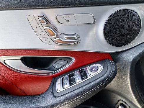 Used 2022 Mercedes-Benz GLC 300 image 23