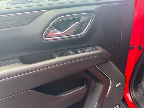 Used 2024 Chevrolet Tahoe LT w/ Luxury Package image 16