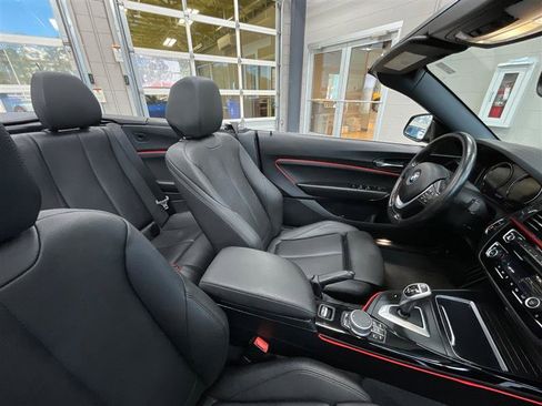 Used 2020 BMW 230i xDrive Convertible w/ Premium Package image 23