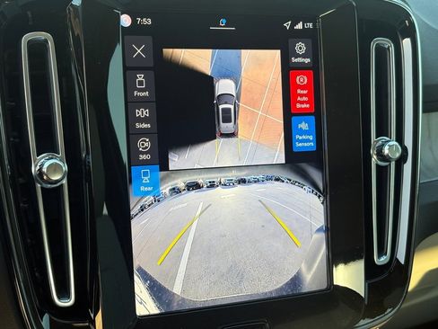 New 2026 Volvo XC40 B5 Plus w/ Protection Package Premier image 10