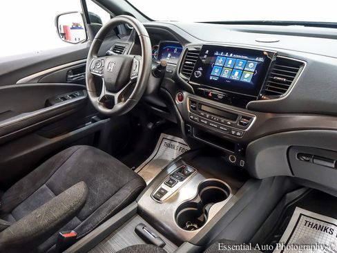 Used 2022 Honda Pilot Sport image 32