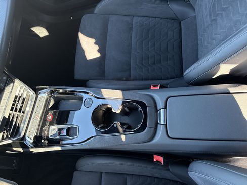 Certified 2023 Audi RS e-tron GT w/ Carbon Performance Package AWD/4WD image 8