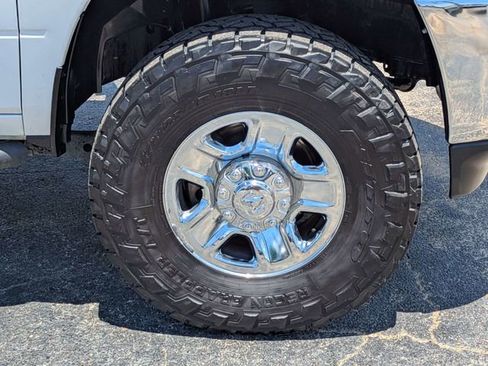 Used 2022 RAM 2500 Tradesman AWD/4WD image 11