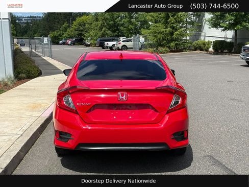 Used 2018 Honda Civic EX image 6