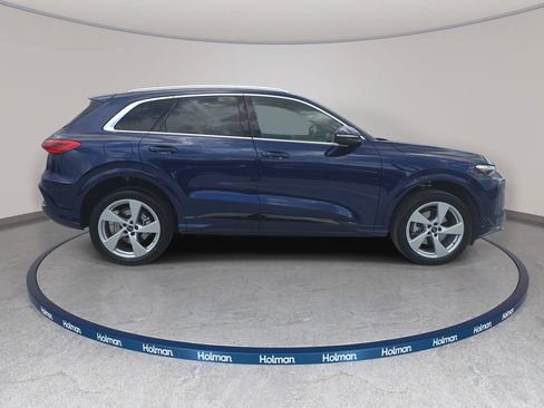 Certified 2025 Audi Q5 Premium Plus w/ Premium Plus AWD/4WD image 4