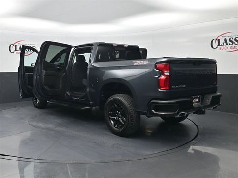 Used 2020 Chevrolet Silverado 1500 LT Trail Boss image 32