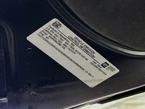 Used 2022 Chevrolet Silverado 2500 High Country w/ Z71 Off-Road Package image 18