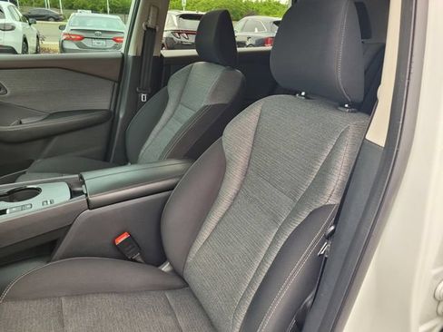 Used 2021 Nissan Rogue S FWD image 18